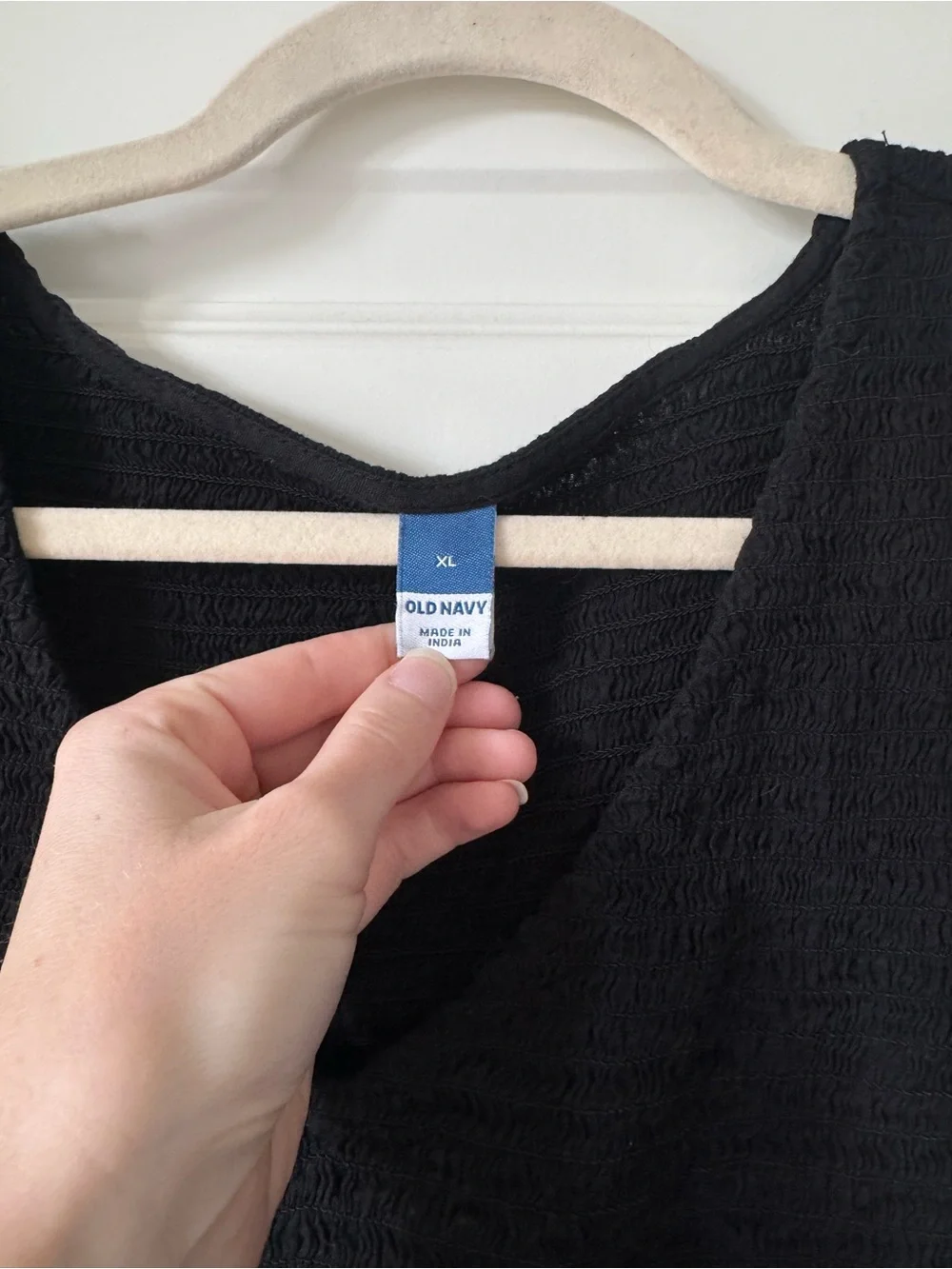 Old Navy Black Smocked Peplum Blouse Women’s XL Long Sleeve V-Neck
